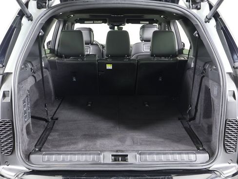 Used 2023 Land Rover Discovery S R-Dynamic image 24