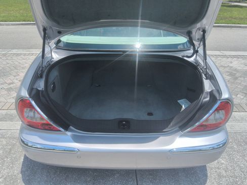 Used 2006 Jaguar XJ Vanden Plas RWD image 51