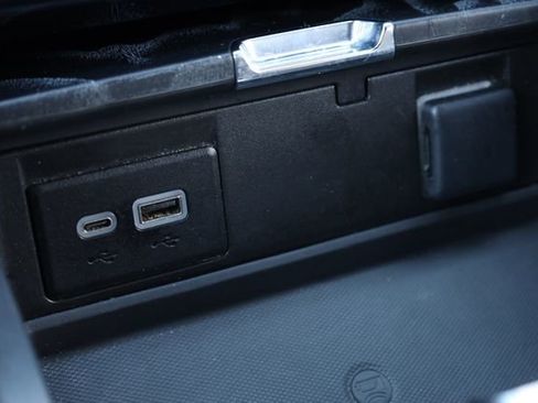 Used 2023 GMC Yukon Denali image 20