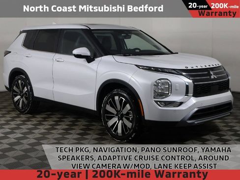 New 2026 Mitsubishi Outlander SE image 1