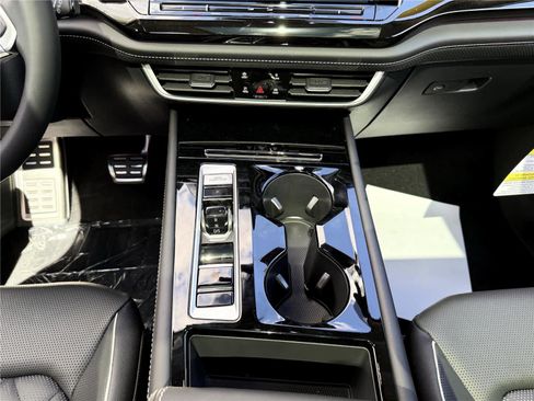 New 2026 Volkswagen Atlas SEL Premium R-Line image 13