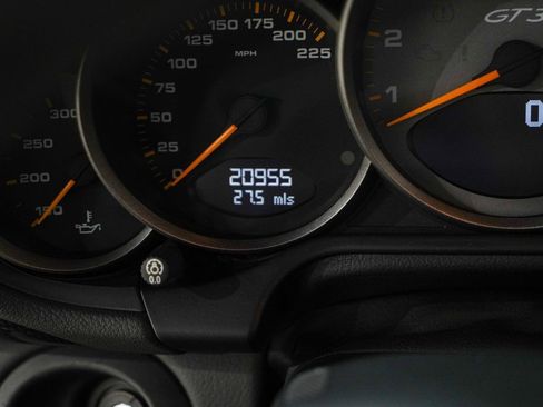 Used 2010 Porsche 911 GT3 RS image 38