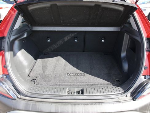 Used 2022 Hyundai Kona SEL w/ Convenience Package image 13