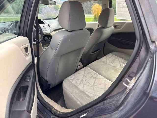 Used 2013 Ford Fiesta SE FWD image 14