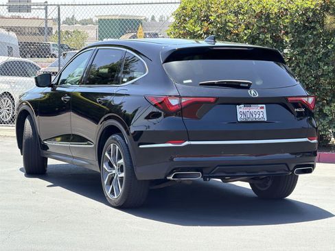Used 2024 Acura MDX FWD w/ Technology Package image 5