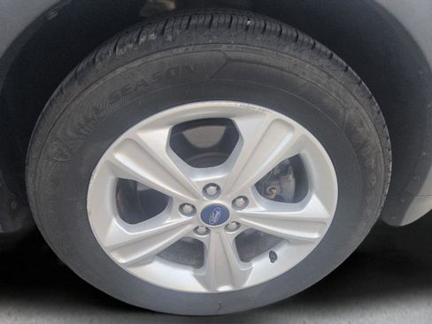 Used 2013 Ford Escape SE image 69