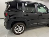 Used 2022 Jeep Renegade Latitude image 2