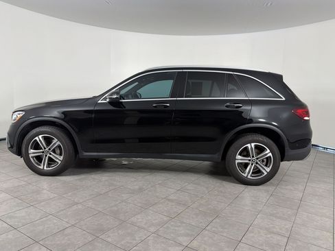 Used 2021 Mercedes-Benz GLC 300 image 2