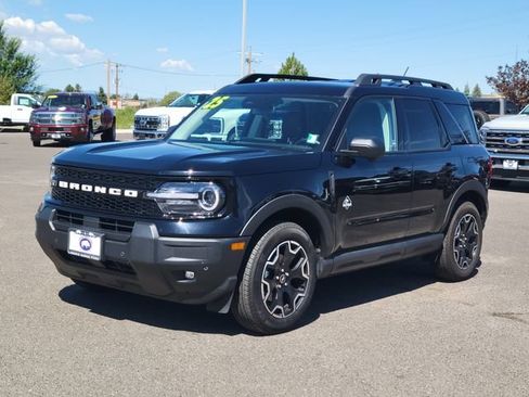 Certified 2025 Ford Bronco Sport Outer Banks w/ Outer Banks Tech Package+ AWD/4WD image 1
