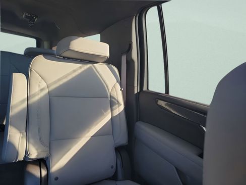 New 2026 GMC Yukon XL Elevation image 14