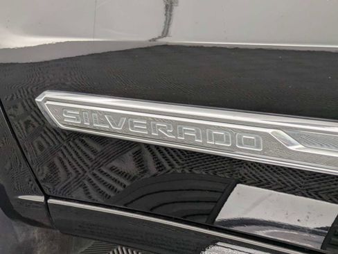 Used 2024 Chevrolet Silverado 1500 High Country w/ Technology Package image 11