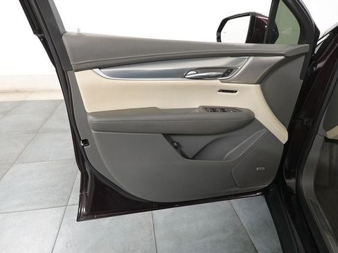 Used 2021 Cadillac XT5 Premium Luxury AWD/4WD image 24