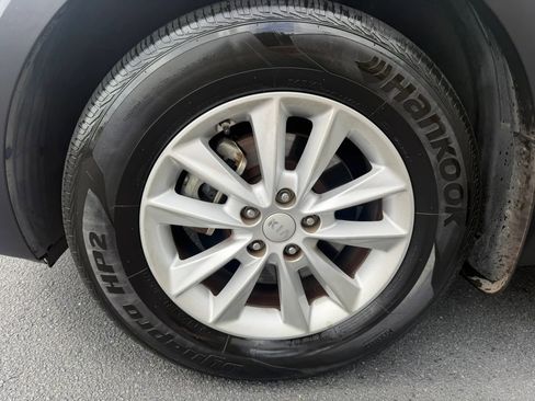 Used 2017 Kia Sorento AWD image 25