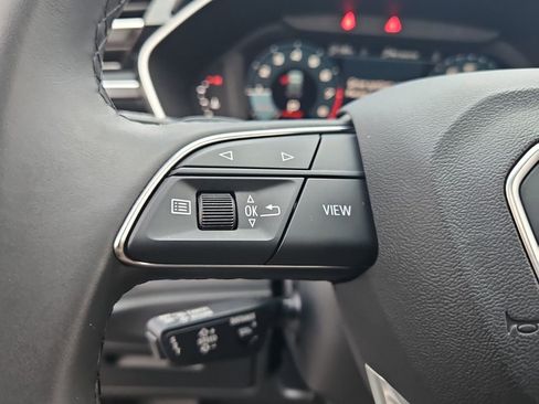 Used 2024 Audi Q3 2.0T Premium Plus w/ Premium Plus Package image 25