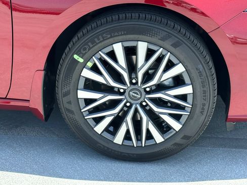 New 2026 Nissan Altima 2.5 SV FWD image 12