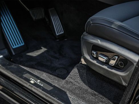 New 2025 Rolls-Royce Cullinan image 35