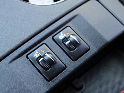 Used 2016 Toyota Camry XLE image 29