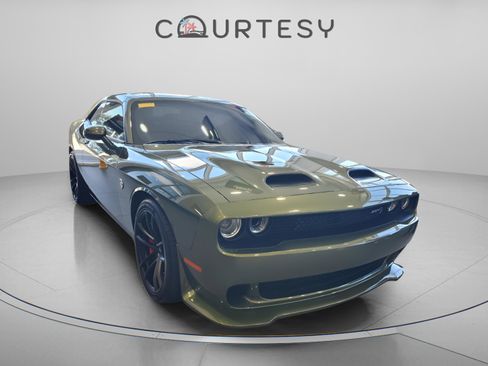 Used 2023 Dodge Challenger SRT Hellcat image 3