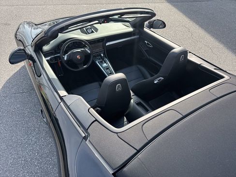 Used 2013 Porsche 911 Carrera image 11