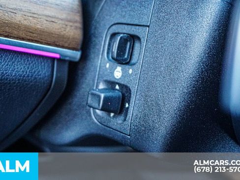 Used 2025 Mercedes-Benz GLE 450e 4MATIC image 47