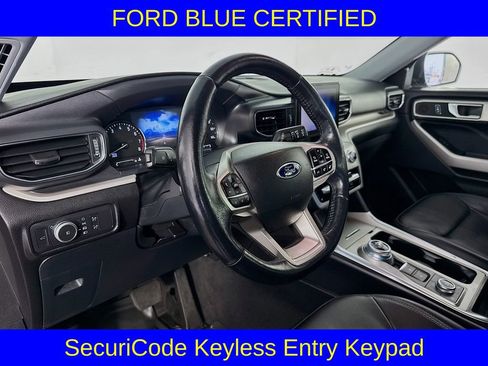 Certified 2022 Ford Explorer XLT w/ Equipment Group 202A image 9
