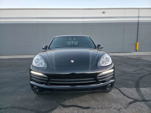 Used 2014 Porsche Cayenne S AWD/4WD image 2