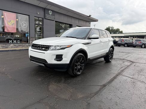 Used 2015 Land Rover Range Rover Evoque Pure AWD/4WD image 2