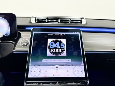 Used 2023 Mercedes-Benz S 500 S 500 w/ AMG Line image 40