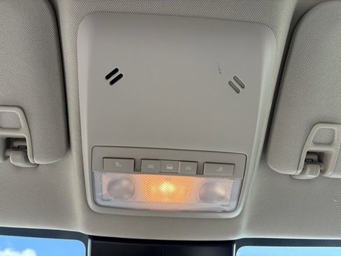 Certified 2022 Buick Encore Preferred image 36