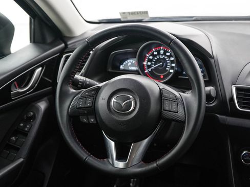 Used 2016 MAZDA MAZDA3 i Touring w/ Popular Equipment Package FWD image 14