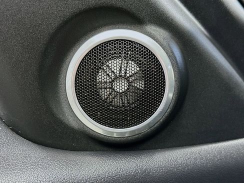 Used 2016 Land Rover Range Rover Sport HSE image 20