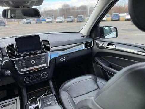 Used 2018 Mercedes-Benz GLS 550 4MATIC image 19