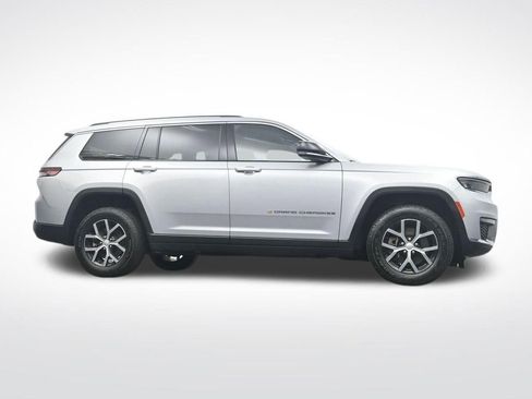 Used 2023 Jeep Grand Cherokee L Limited image 33