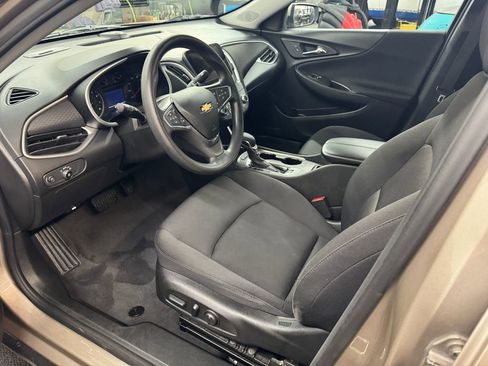 Used 2023 Chevrolet Malibu LT FWD image 13