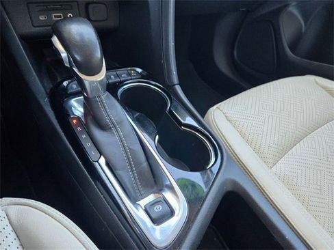 Used 2022 Buick Encore GX Essence w/ Advanced Technology Package image 12