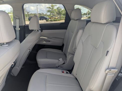 New 2026 Kia Sorento EX w/ EX Premium Package FWD image 19