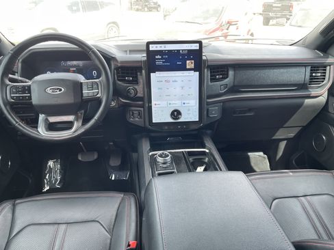Used 2023 Ford Expedition Limited RWD image 16