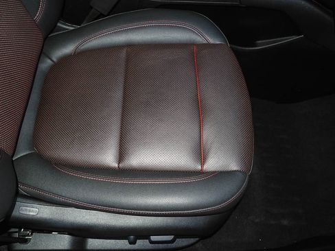 Used 2022 Chevrolet Blazer RS w/ Enhanced Convenience Package image 19