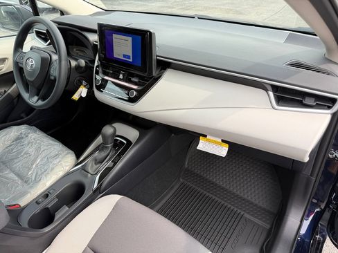 Used 2026 Toyota Corolla LE FWD image 17