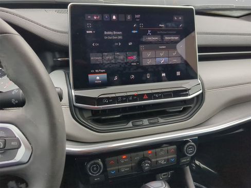 Certified 2023 Jeep Compass Limited w/ Sun and Sound Group image 34