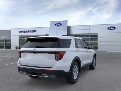 New 2026 Ford Explorer Active w/ Active Comfort Package RWD image 8