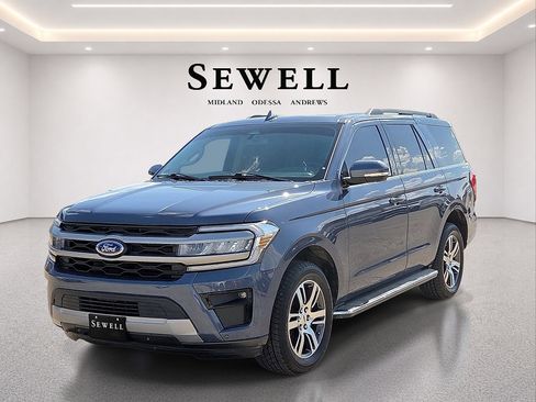 Used 2023 Ford Expedition XLT RWD image 1