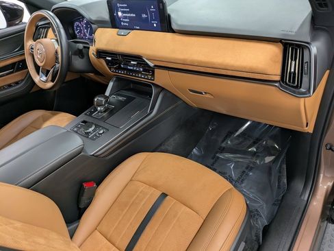 Certified 2025 MAZDA CX-70 3.3 Turbo S w/ Premium Plus image 29