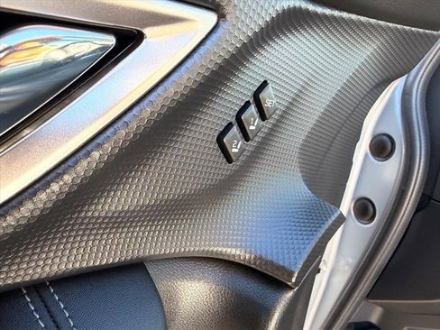 Used 2023 Subaru Forester Touring image 14