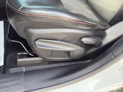 Used 2016 Jeep Cherokee Trailhawk w/ Cold Weather Group image 16