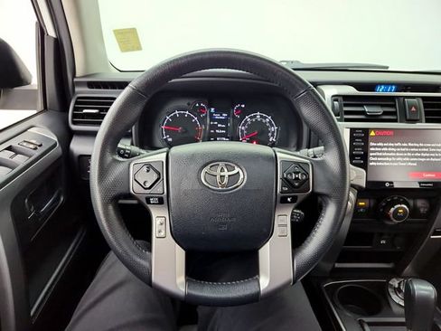 Used 2021 Toyota 4Runner SR5 Premium w/ Moonroof Package AWD/4WD image 24