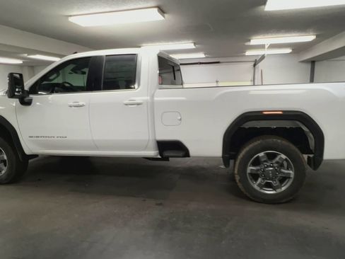 New 2026 GMC Sierra 2500 SLE w/ SLE Value Package; image 40