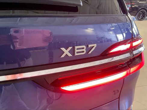 Used 2024 BMW ALPINA XB7 AWD/4WD image 31