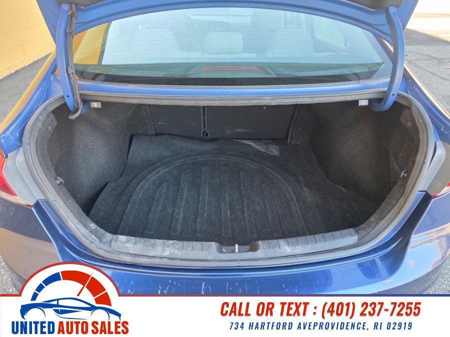 Used 2018 Hyundai Elantra SE w/ SE Connectivity Package 04 FWD image 11