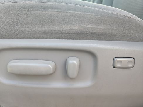 Used 2005 Toyota Sienna LE image 13